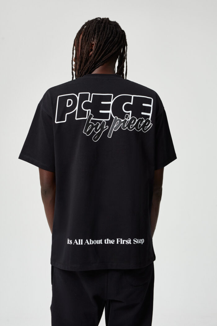 Piece by Piece T-Shirt – Core Collection Schwarz – Bild 2