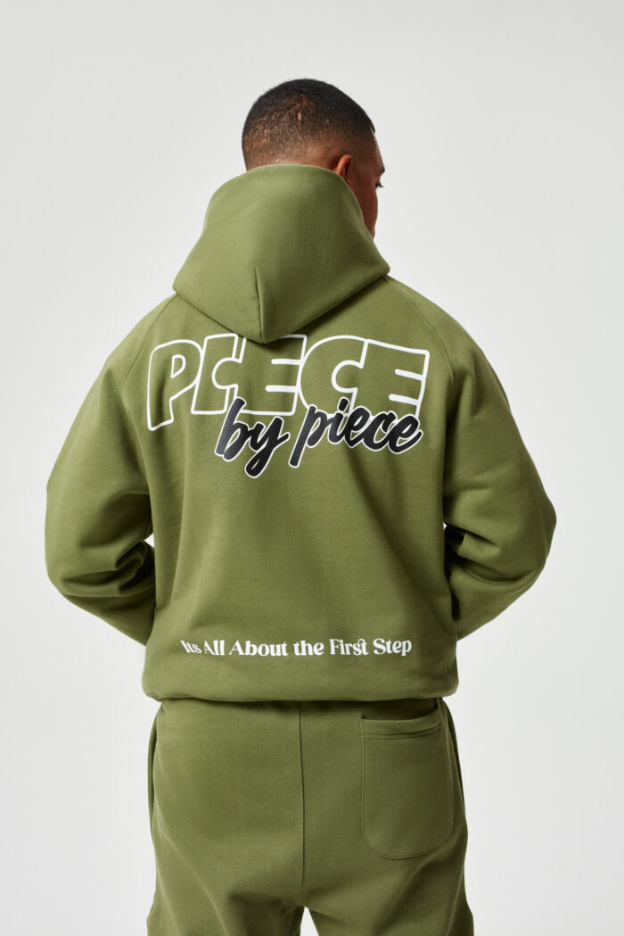 Piece by Piece Hoodie – Core Collection Olive – Bild 2