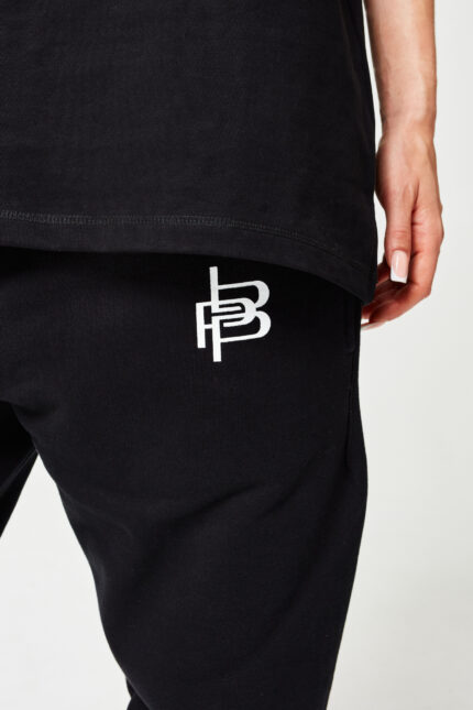 Piece by Piece Hose – Core Collection Olive Schwarz